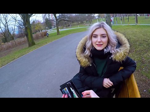 ❤️ Gleypir heitt ásamt ókunnugra fyrir peninga - blástur í garðinum eftir Evu Elfie Kynlíf á is.xxxshake.ru